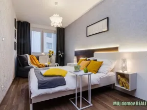 Pronájem bytu 2+kk, Praha - Střížkov, Zakšínská, 52 m2