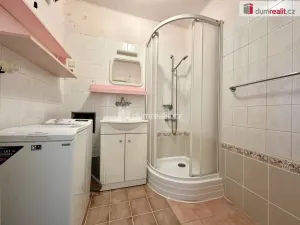 Prodej bytu 3+1, Ostrov, Klínovecká, 85 m2