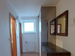 Pronájem bytu 2+1, Praha - Dejvice, Na Šťáhlavce, 61 m2