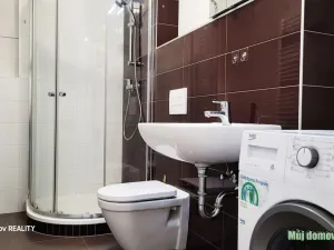 Pronájem bytu 1+kk, Praha - Uhříněves, Bečovská, 29 m2