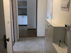 Pronájem bytu 2+kk, Modřice, Bobravská, 50 m2