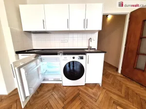 Pronájem bytu 1+kk, Praha - Vinohrady, Jana Masaryka, 28 m2