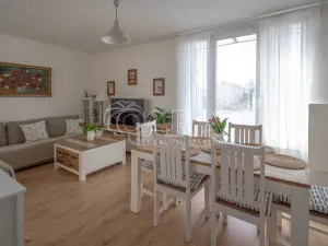 Prodej bytu 3+1, Neratovice, Čtvercová, 73 m2