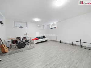 Prodej rodinného domu, Sluštice, 337 m2