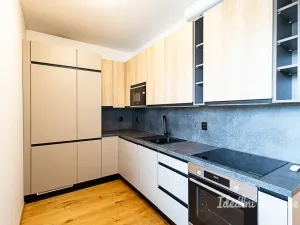 Pronájem bytu 3+kk, Praha - Královice, Ke Tvrzi, 89 m2