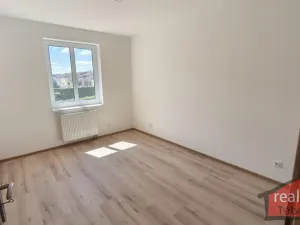 Prodej bytu 2+kk, Nupaky, Nupacká, 42 m2