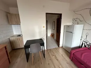 Pronájem bytu 1+kk, Praha - Radotín, Vrážská, 27 m2