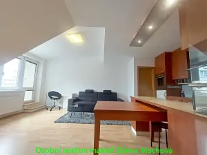 Pronájem bytu 2+kk, Praha - Strašnice, Gutova, 48 m2