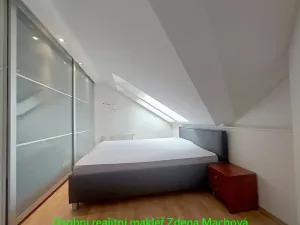 Pronájem bytu 2+kk, Praha - Strašnice, Gutova, 48 m2