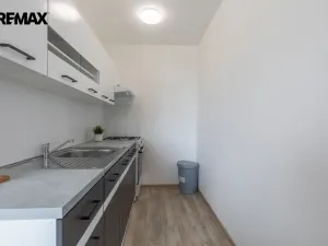 Pronájem bytu 1+1, Meziboří, Májová, 33 m2