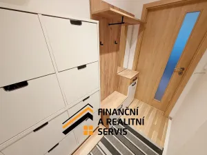 Prodej bytu 2+1, Milovice, Spojovací, 45 m2