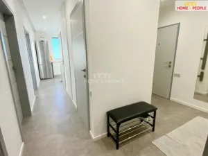 Pronájem bytu 3+1, Praha - Kamýk, Zárubova, 83 m2