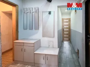 Prodej bytu 3+1, Volary, Náměstí, 96 m2