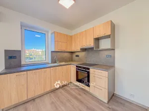 Pronájem bytu 3+kk, Znojmo, Vančurova, 80 m2