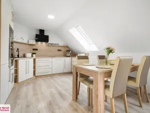 Prodej rodinného domu, Kolešov, 198 m2