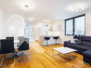 Pronájem bytu 3+kk, Praha - Karlín, Sokolovská, 100 m2