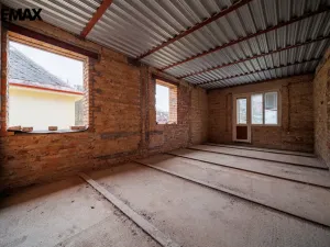 Prodej rodinného domu, Karlovy Vary, Fügnerova, 474 m2