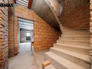 Prodej rodinného domu, Karlovy Vary, Fügnerova, 474 m2