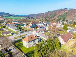 Prodej bytu 3+1, Nespeky, Benešovská, 62 m2