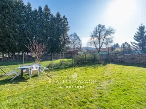 Prodej bytu 3+1, Nespeky, Benešovská, 62 m2