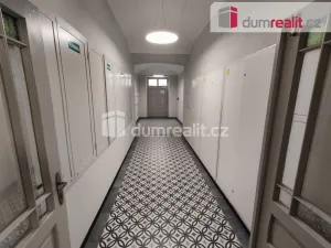 Pronájem obchodního prostoru, Praha - Smíchov, Plzeňská, 37 m2