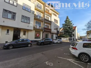 Prodej obchodního prostoru, Pardubice, Za Pasáží, 73 m2