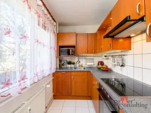 Prodej bytu 3+1, Plzeň - Doubravka, Na Dlouhých, 68 m2