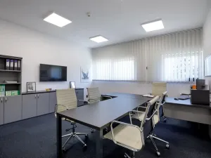 Pronájem kanceláře, Praha - Uhříněves, Přátelství, 50 m2