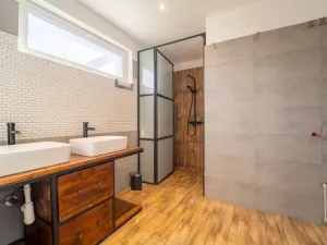 Prodej rodinného domu, Žleby, Školní, 218 m2