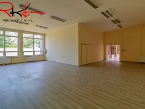 Pronájem kanceláře, Roudnice nad Labem, Kratochvílova, 368 m2