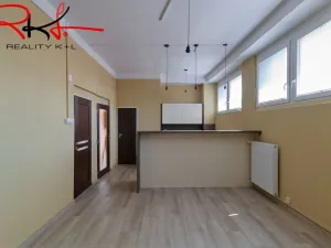 Pronájem kanceláře, Roudnice nad Labem, Kratochvílova, 368 m2