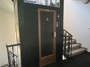 Pronájem kanceláře, Praha, Belgická, 160 m2