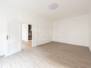 Pronájem bytu 2+kk, Praha - Karlín, Sokolovská, 62 m2