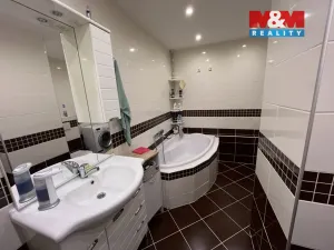 Pronájem bytu 2+1, Děčín - Děčín XXVII-Březiny, Kosmonautů, 63 m2