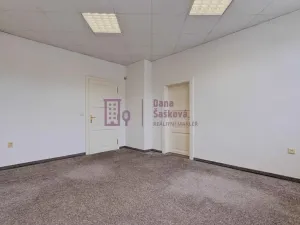 Pronájem kanceláře, Jindřichův Hradec - Jindřichův Hradec IV, Karlov, 36 m2