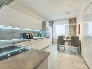 Pronájem bytu 3+1, Praha - Strašnice, Průběžná, 78 m2