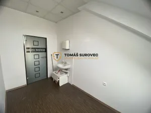 Pronájem kanceláře, Valašské Klobouky, Masarykovo náměstí, 10 m2