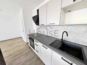 Pronájem bytu 2+kk, Český Brod, Kounická, 61 m2