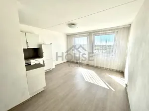 Prodej bytu 2+kk, Praha - Černý Most, Kpt. Stránského, 44 m2