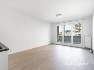 Pronájem bytu 1+kk, Praha - Vysočany, Poděbradská, 33 m2