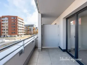 Pronájem bytu 1+kk, Praha - Vysočany, Poděbradská, 33 m2