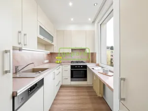 Prodej bytu 3+kk, Praha, Šimůnkova, 60 m2