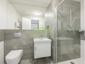 Pronájem bytu 2+kk, Praha, Pakoměřická, 43 m2