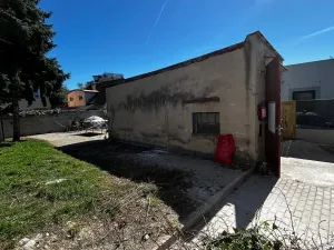 Pronájem garáže, Praha - Žižkov, Na Jarově, 22 m2