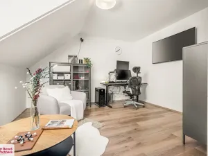 Prodej bytu 3+kk, Milovice, Zátopkova, 108 m2