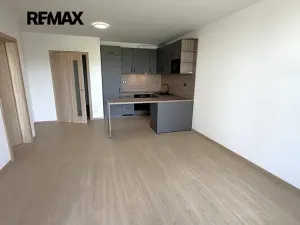 Pronájem bytu 2+kk, Praha - Letňany, Vyletalova, 54 m2