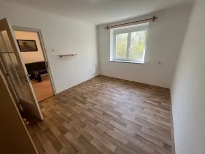 Pronájem bytu 2+1, Praha - Podolí, Jeremenkova, 49 m2