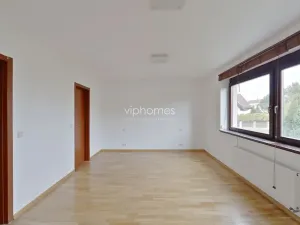 Pronájem rodinného domu, Praha - Nebušice, 360 m2