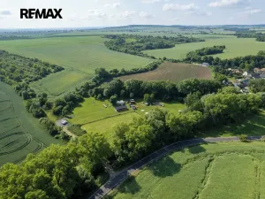 Prodej komerční nemovitosti, Chrášťany, 10917 m2