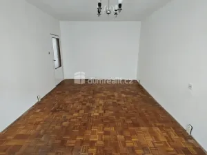 Pronájem bytu 2+1, Děčín - Děčín III-Staré Město, Kladenská, 58 m2